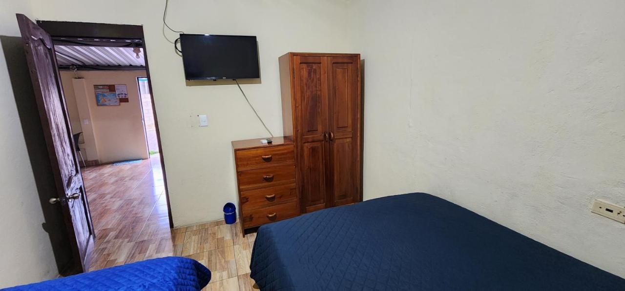 Departamento Amoblado Starlink -Pto Ayora Lejlighed Puerto Ayora  Eksteriør billede